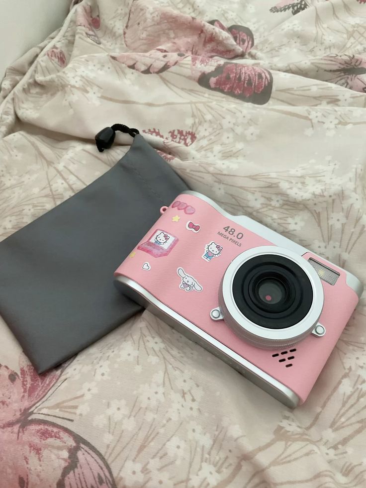 Y2k DigiCam Flip